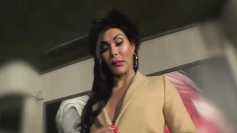 Beatrice Andrade Fills Her serf's wazoo With unprotected nail!