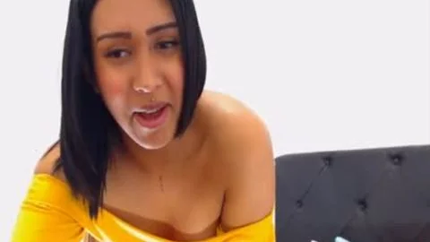 tranny In Yellow Wants To Give u A Lap Dance