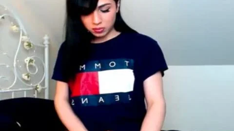 cutie tranny Plays bushy 10-Pounder