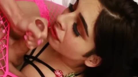 Alexa Scout Sucks blond shemale ramrod before Facial