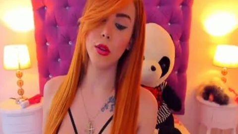 Smoking stunning Ginger Tgurl