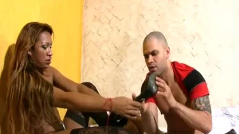 Shebabe And Her paramour Take Turns In Deepthroat And Shagging