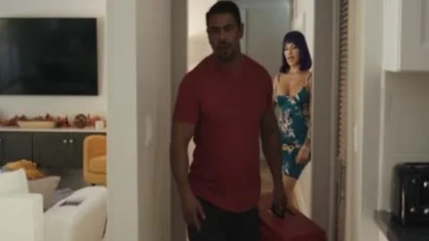 wicked large Assed Ts Beauty Foxxy Sucks Plumbers penis