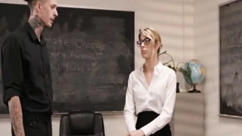 TBabe Casey Kisses Enjoys When Her Assistant Rammed His ass opening