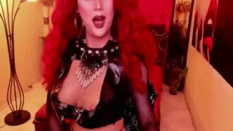 Magnificent lady-man Live Web Show