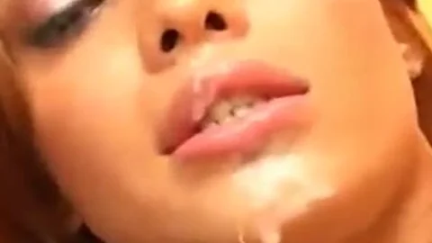 Vampy Doll In Red stockings Is Super delicious