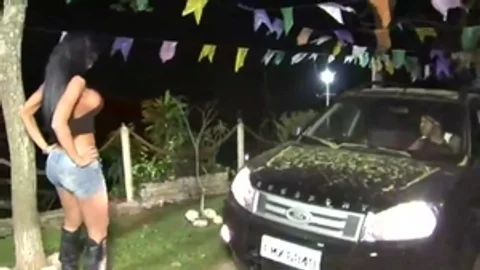 Thug fucks latina floozy