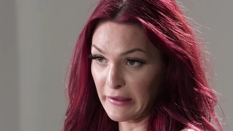 UP CLOSE: Under The Table She-Jack Self-pleasure